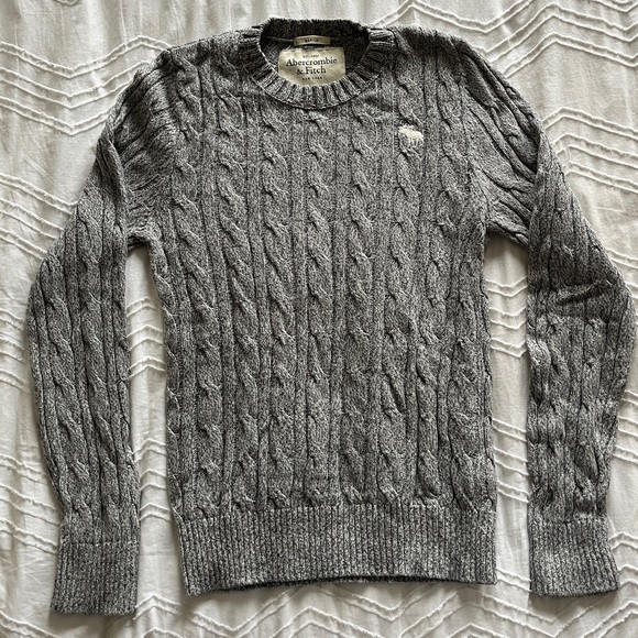 Abercrombie & Fitch Muscle Fit Cable Knit Sweater - Picture 2 of 3